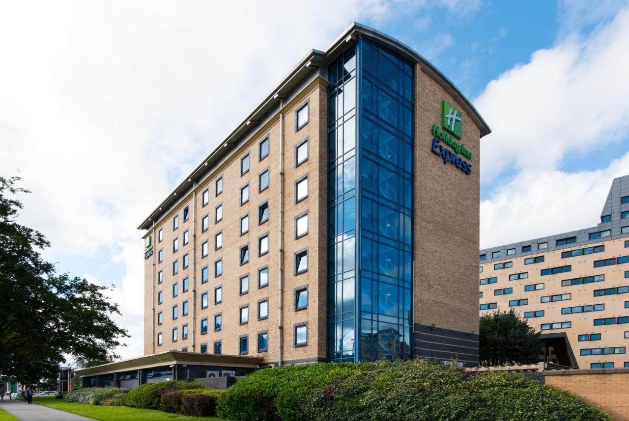 Holiday Inn Express Leeds City Centre, An Ihg Hotel Ngoại thất bức ảnh