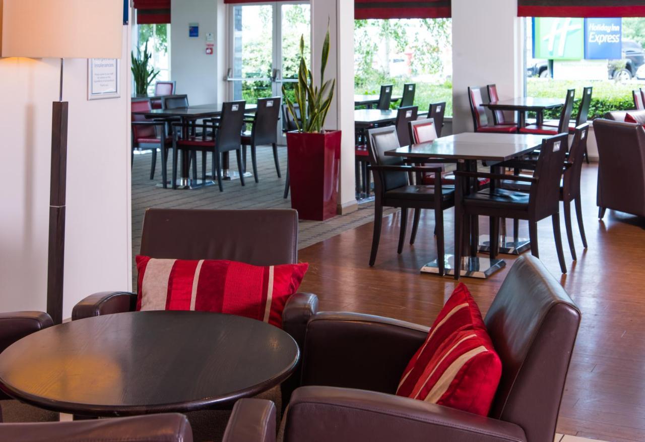Holiday Inn Express Leeds City Centre By Ihg Ngoại thất bức ảnh