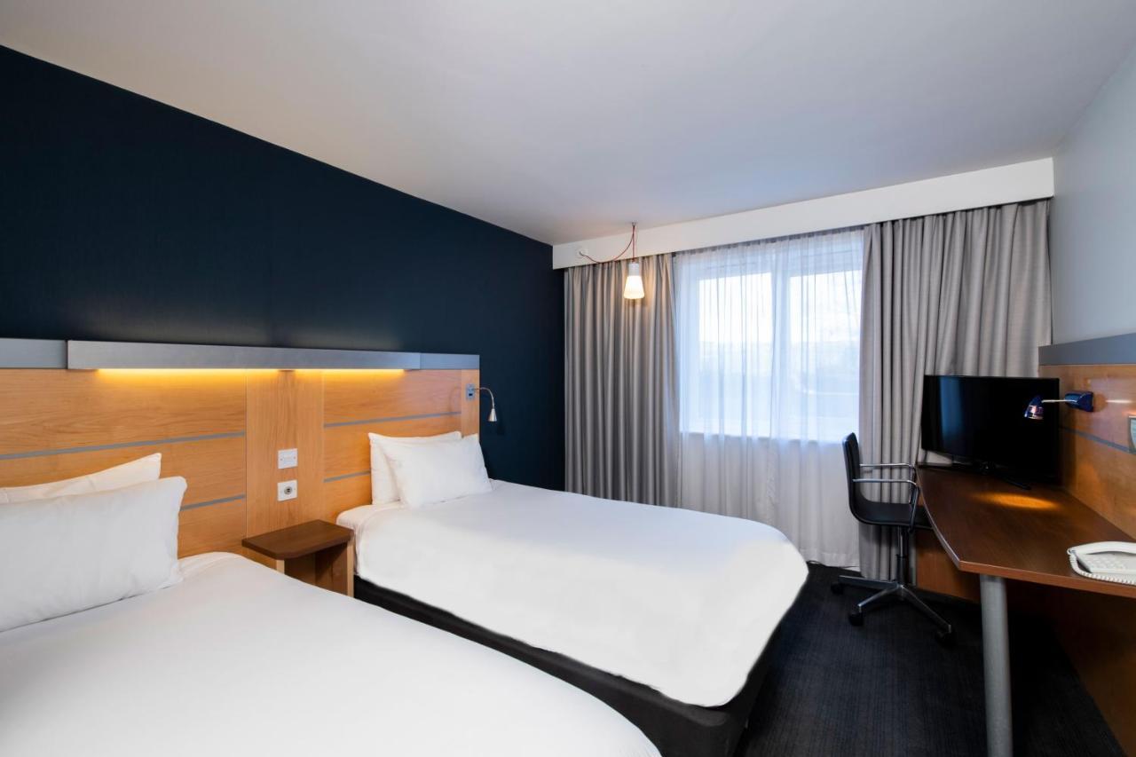 Holiday Inn Express Leeds City Centre, An Ihg Hotel Ngoại thất bức ảnh