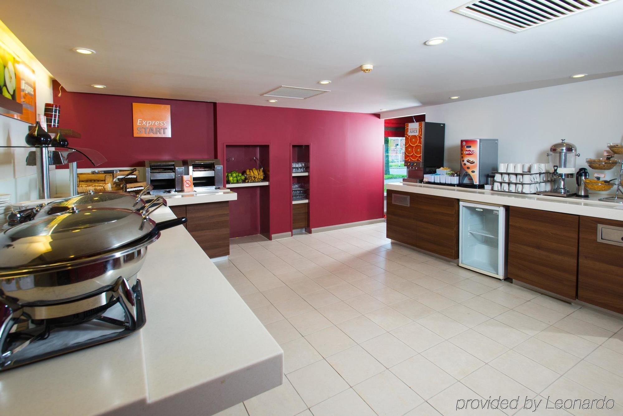 Holiday Inn Express Leeds City Centre By Ihg Ngoại thất bức ảnh