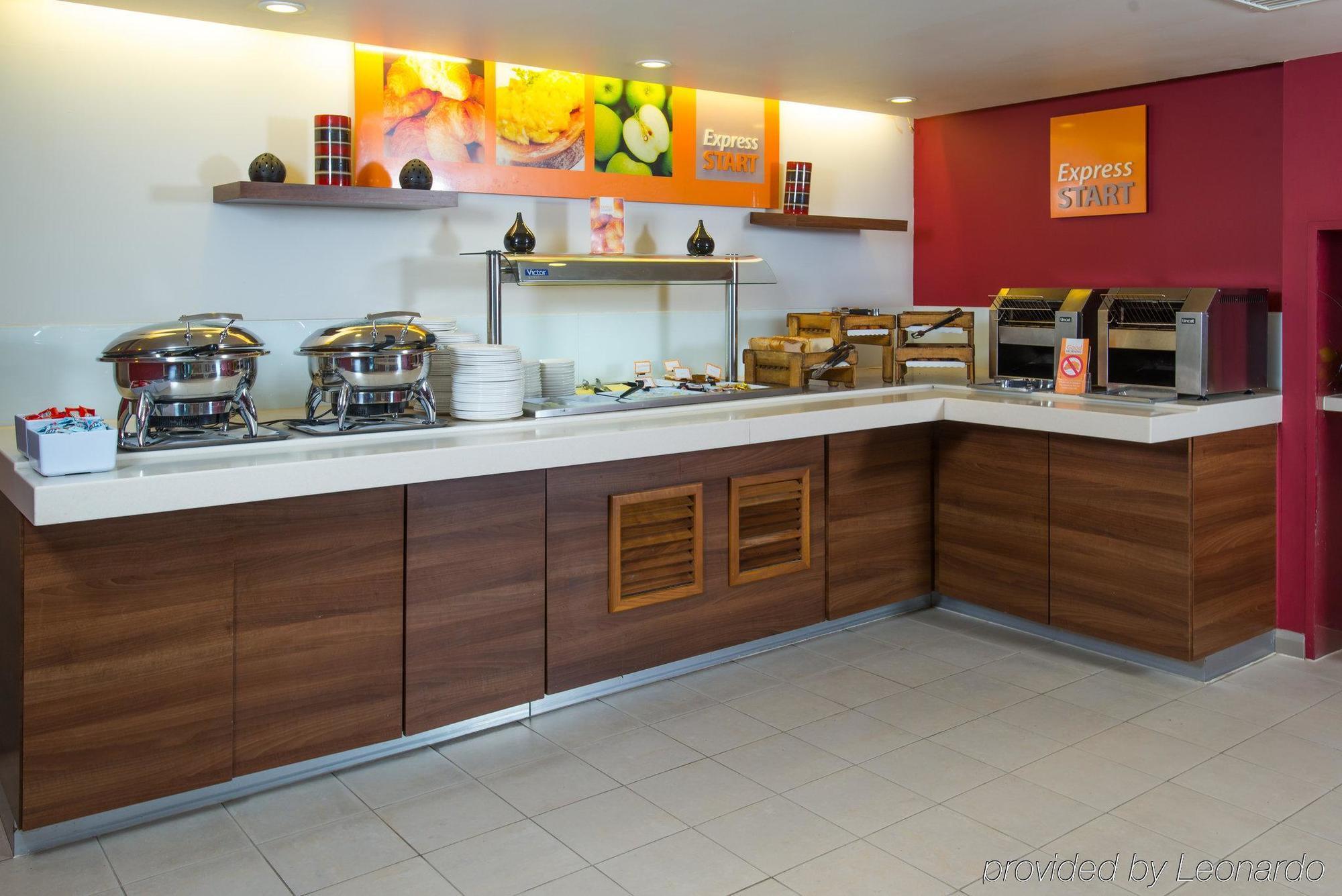 Holiday Inn Express Leeds City Centre By Ihg Ngoại thất bức ảnh